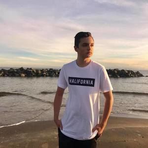 Meet your Posher, Connor